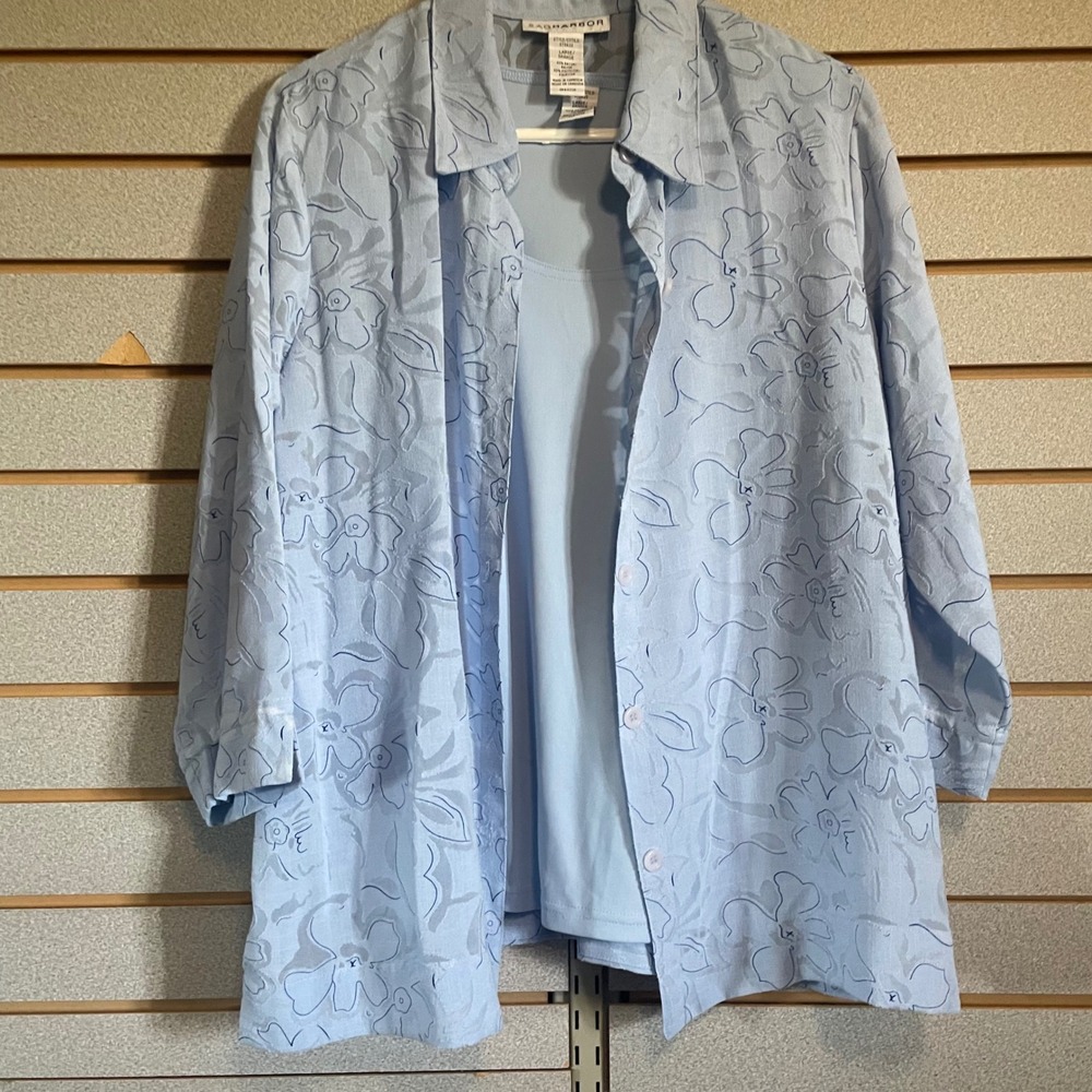 Sag Harbor Floral‎ Button Down Top & Tank Set Lightweight Blue Large